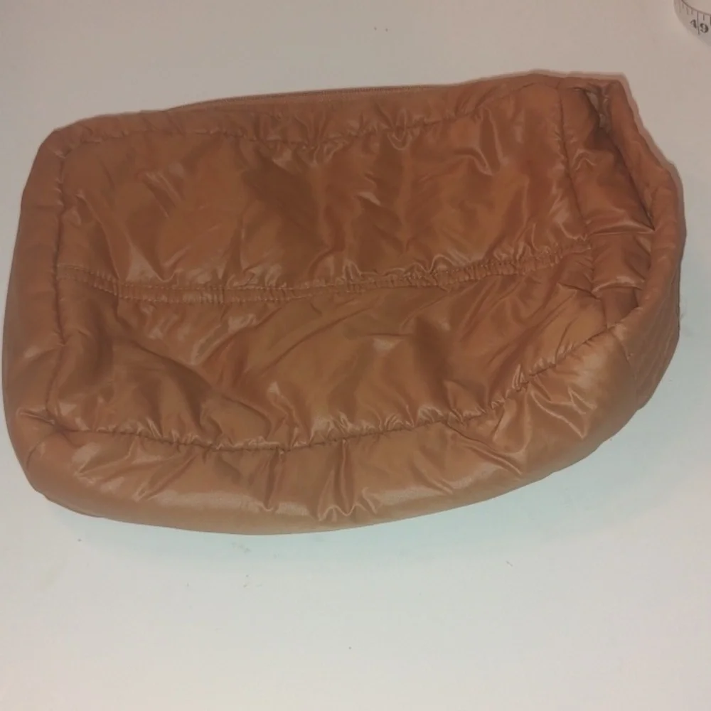 Anorak Burnt Orange Puffy Travel Toiletry Bag Pouch zipper lightweight‎